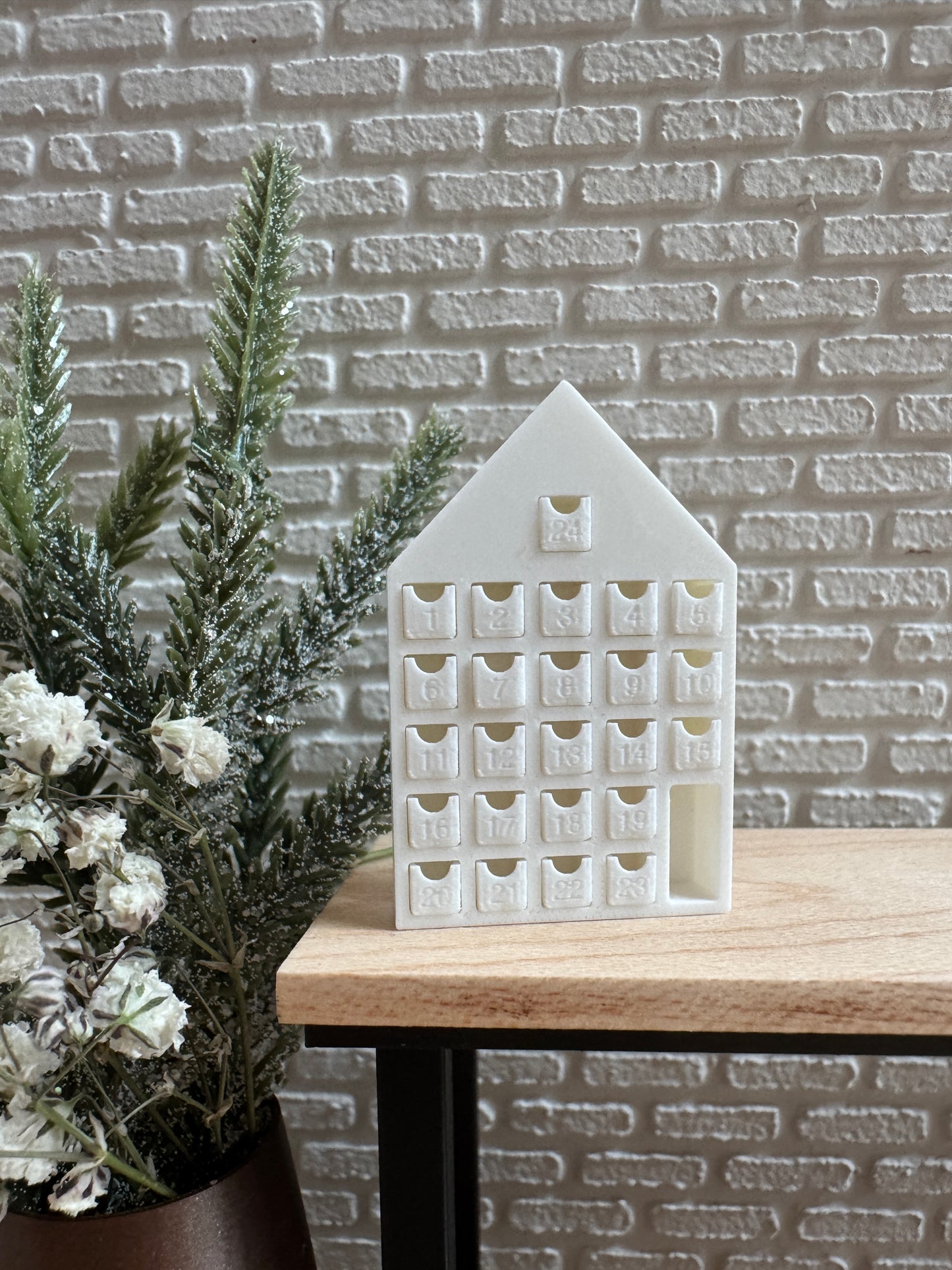 Miniature Advent
