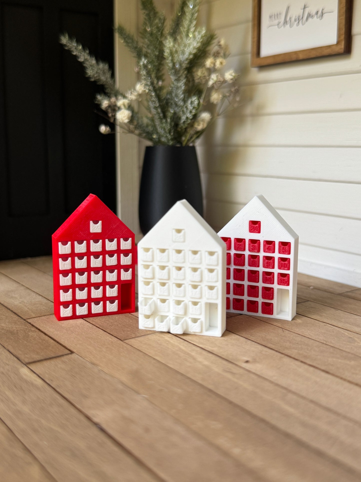Miniature Red & White Advent