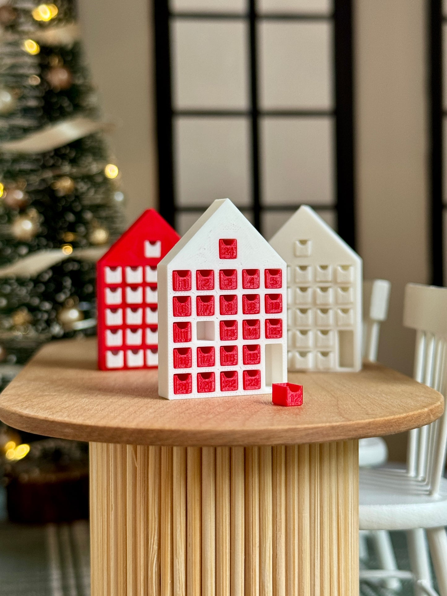 Miniature Red & White Advent