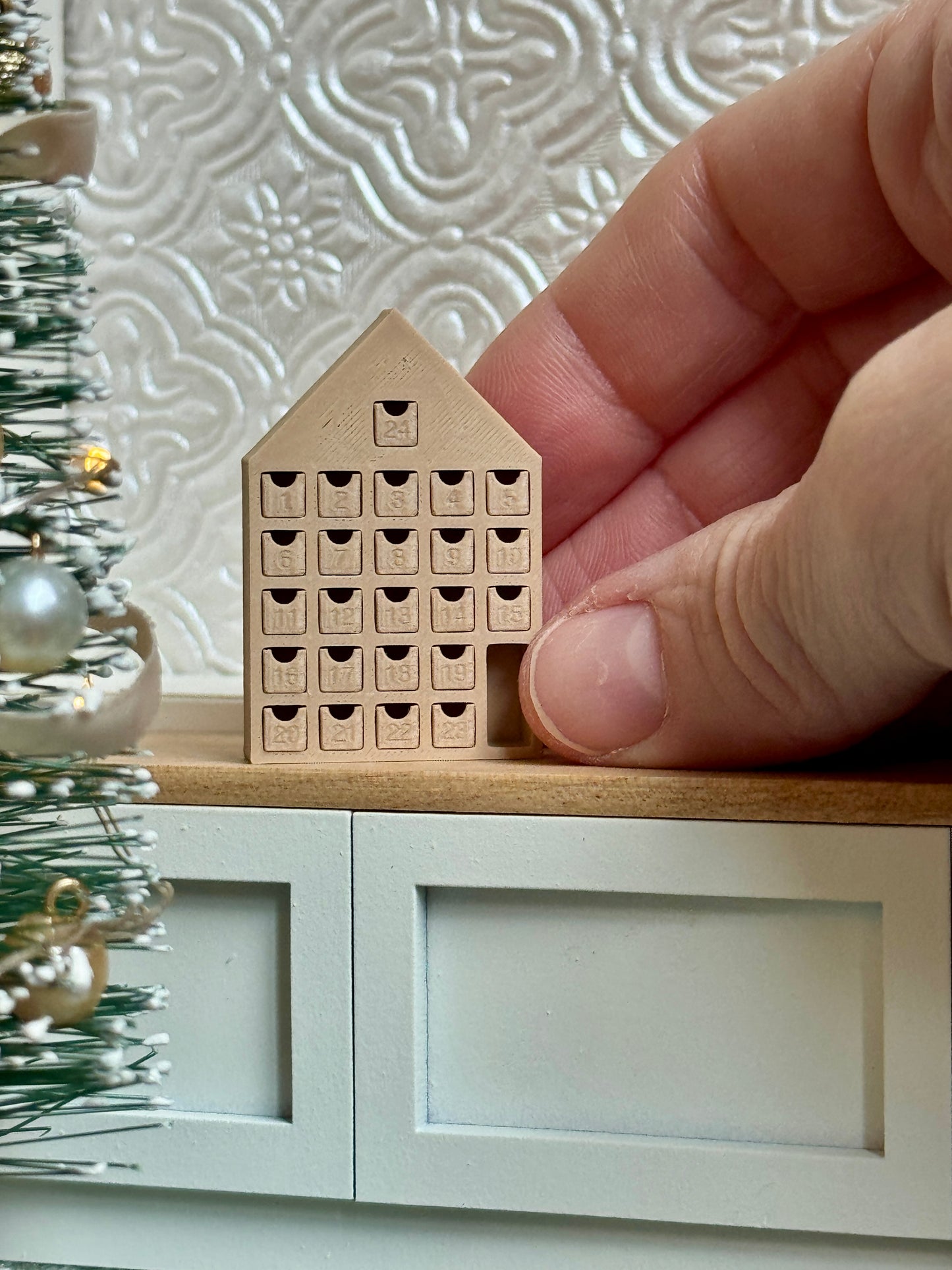 Tan & White Mini Christmas Advent