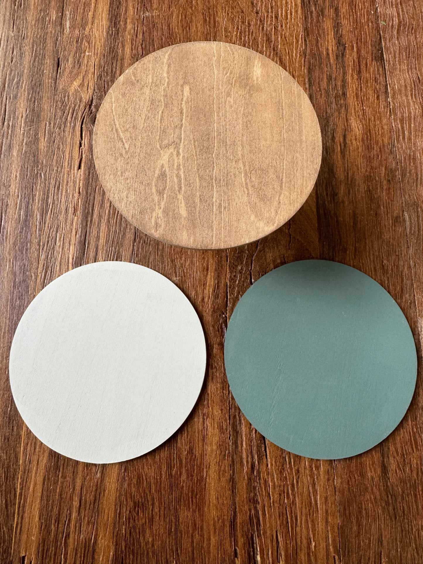 Pedestal Dining Table in 1:12 Scale